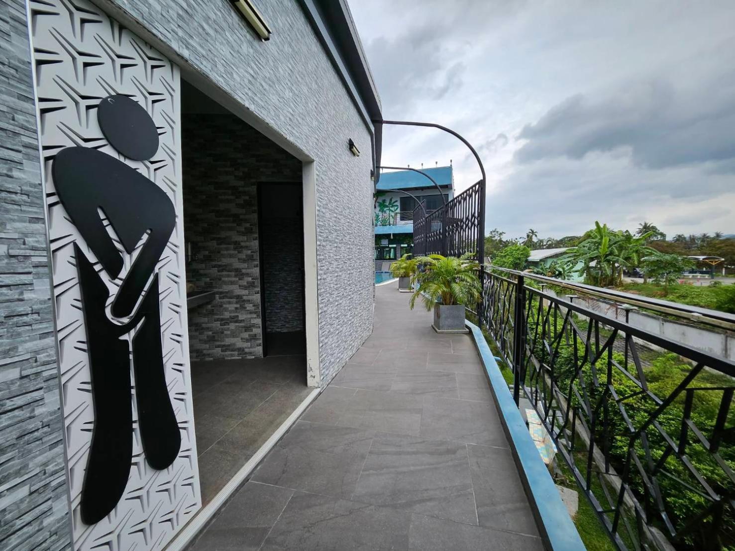 Little Loft Hotel Phuket Exterior photo