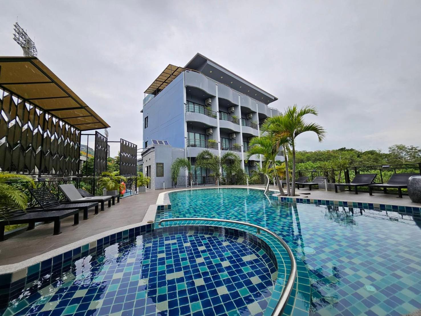 Little Loft Hotel Phuket Exterior photo