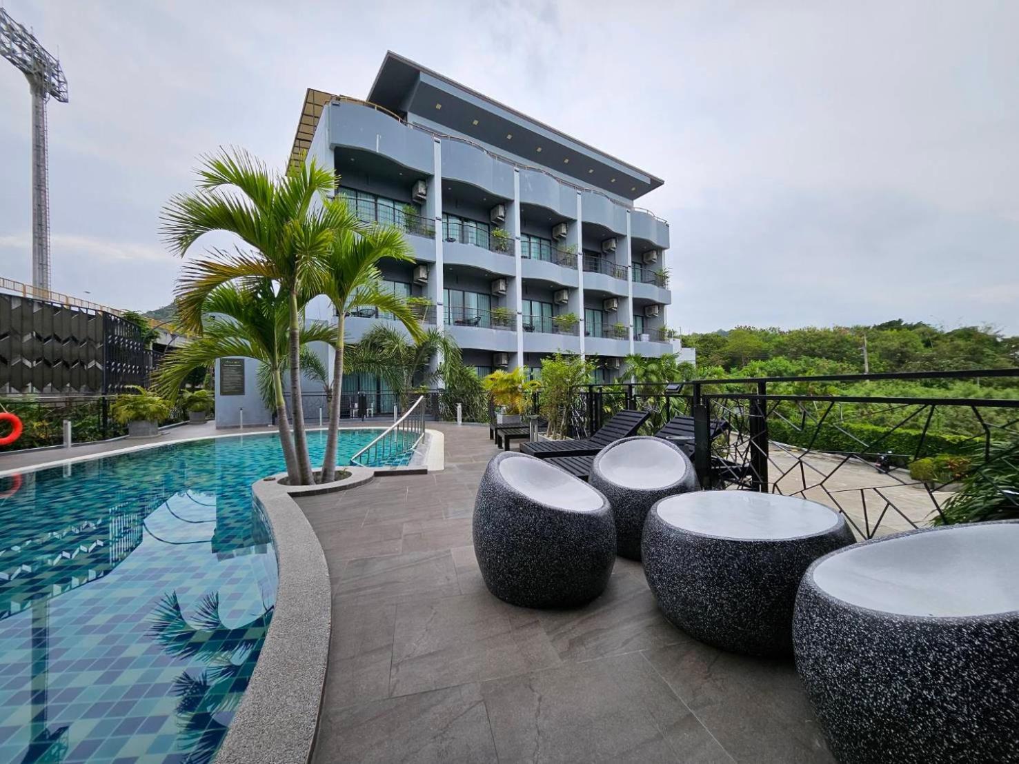 Little Loft Hotel Phuket Exterior photo