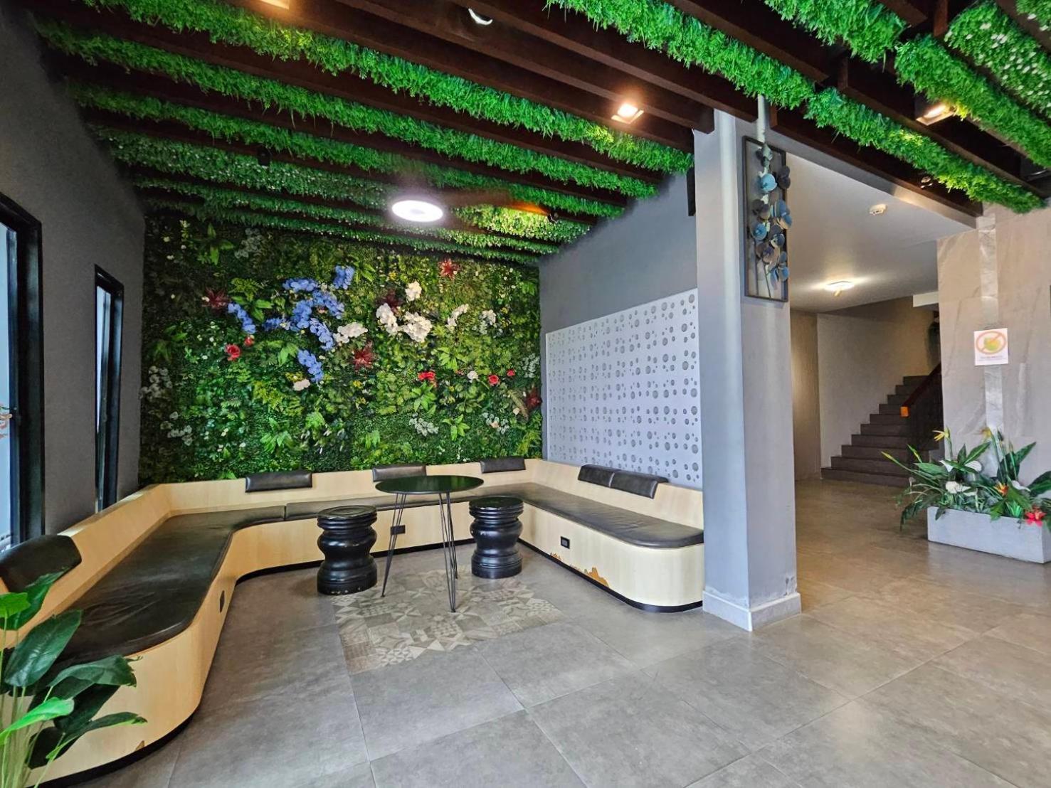 Little Loft Hotel Phuket Exterior photo