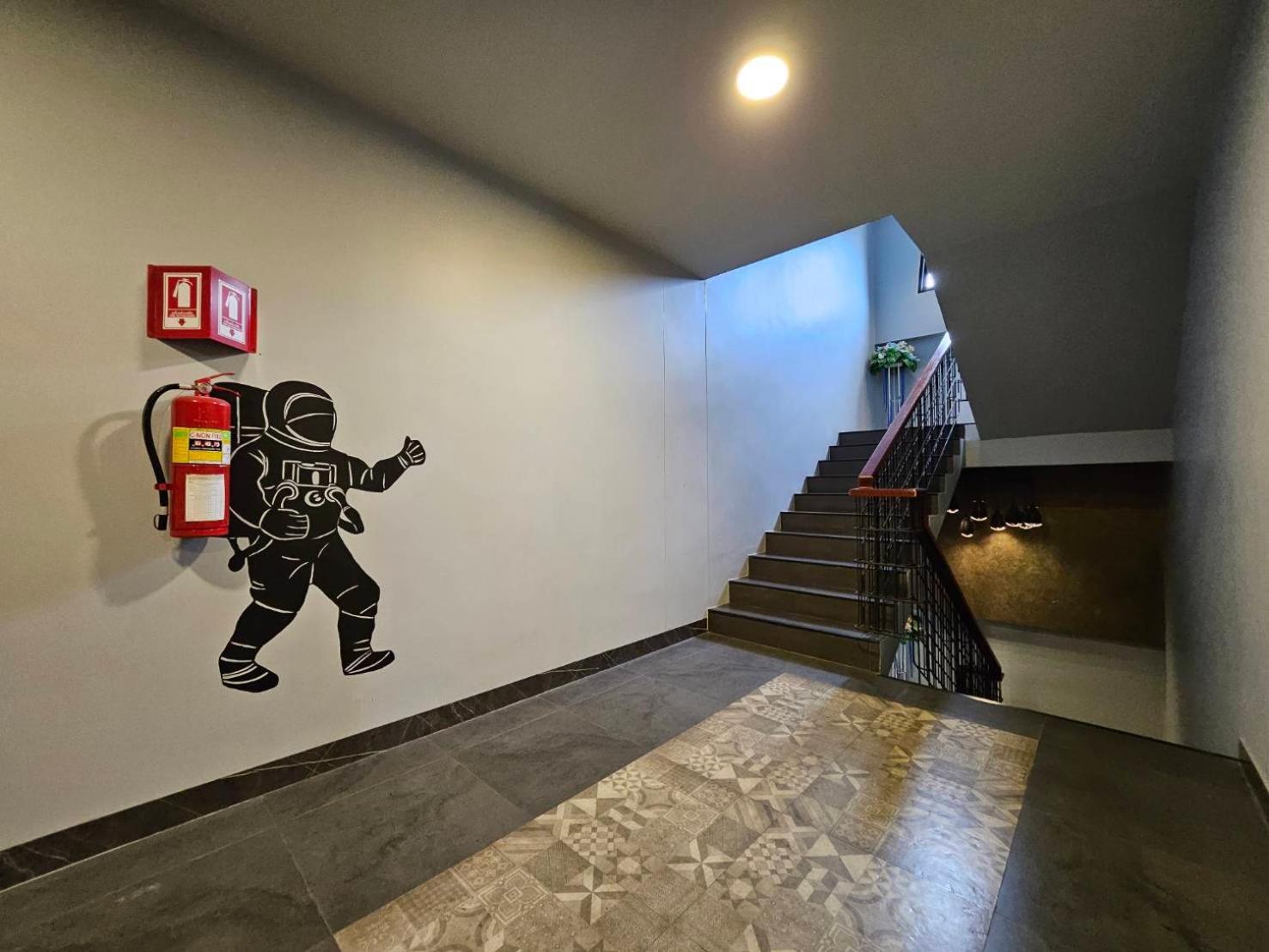 Little Loft Hotel Phuket Exterior photo