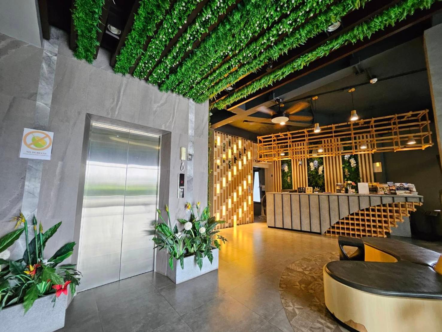 Little Loft Hotel Phuket Exterior photo