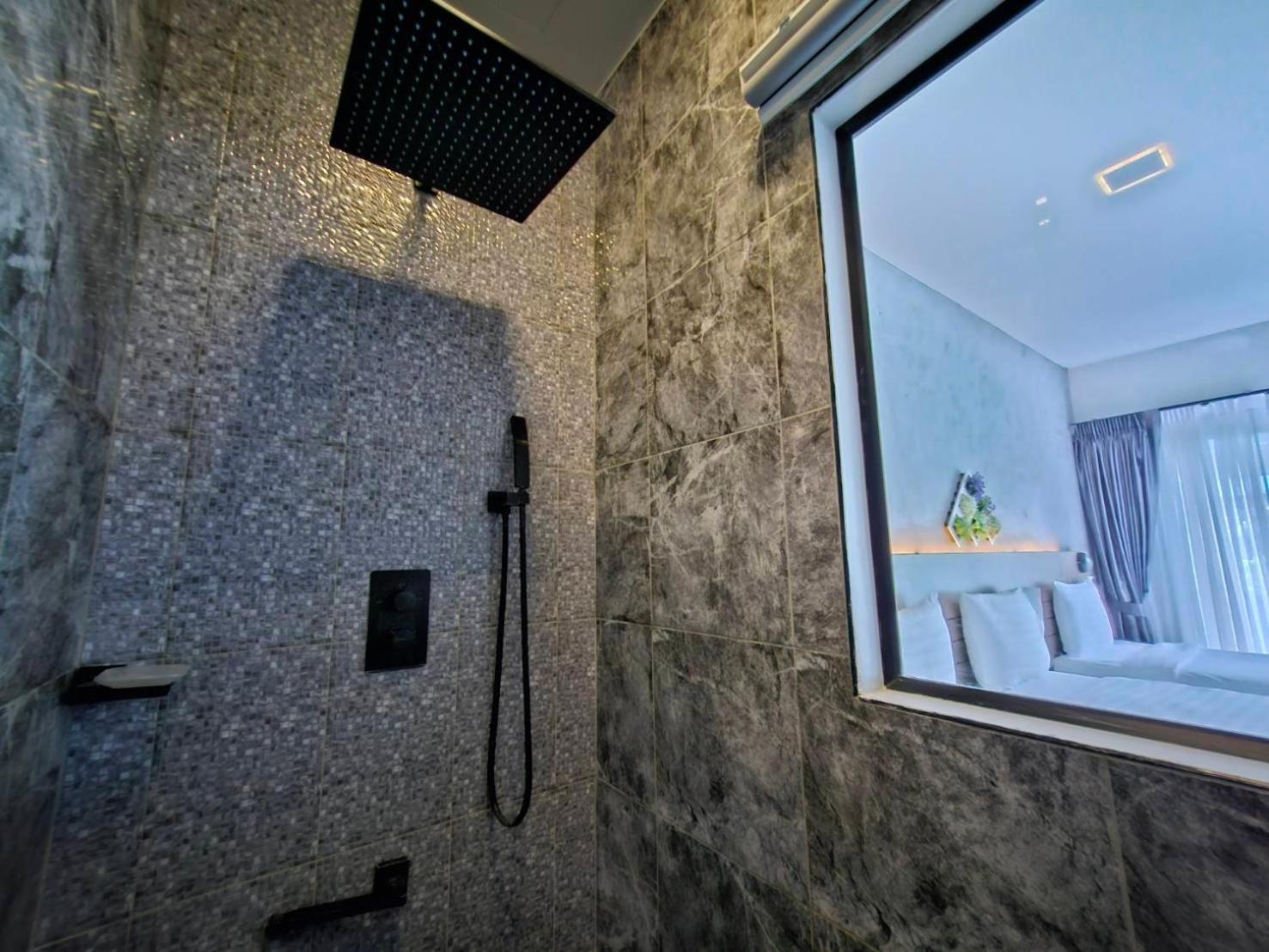Little Loft Hotel Phuket Exterior photo